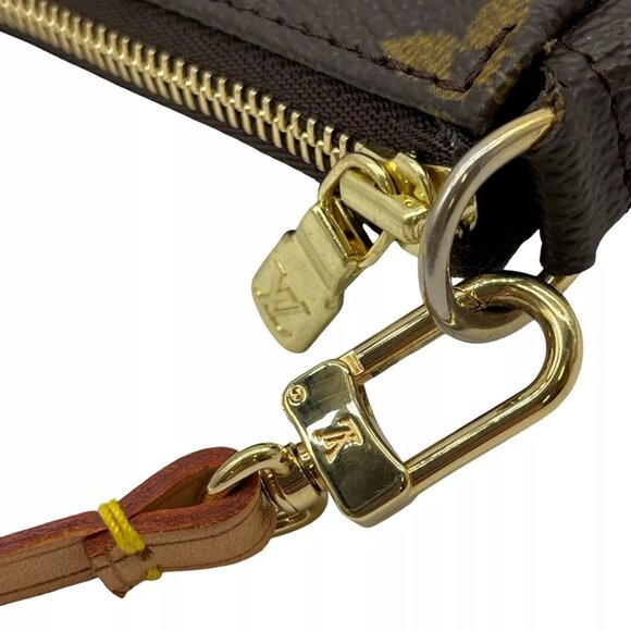 LOUIS VUITTON Pochette Accessoires Pouch Monogram Canvas - Picture 10 of 12